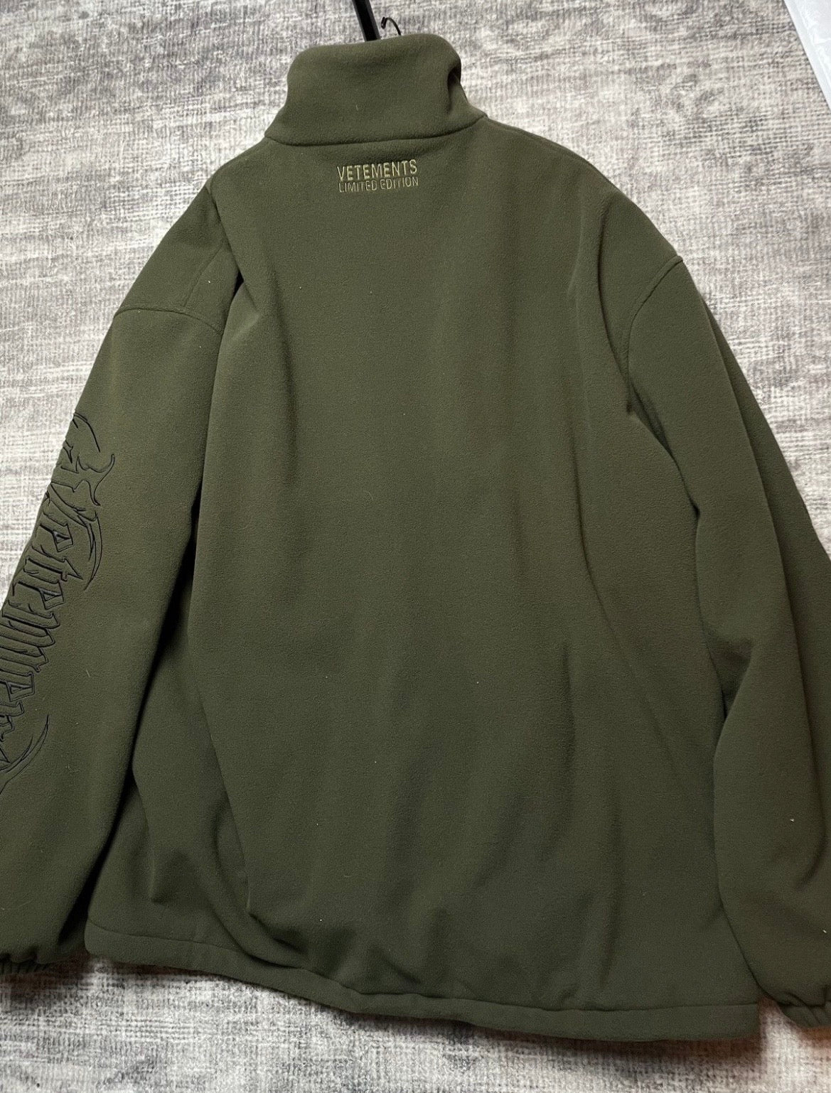Vetements Metal Logo Fleece Jacket