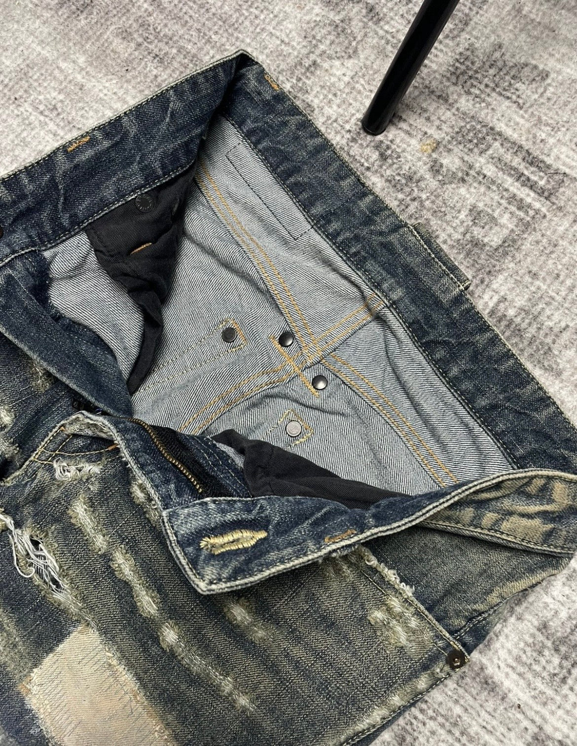 L.G.B. distressed Jeans