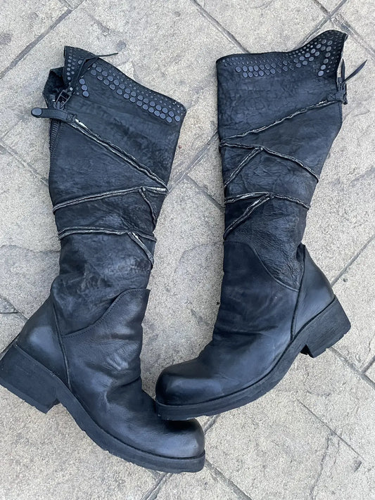Kmrii Crush Boots