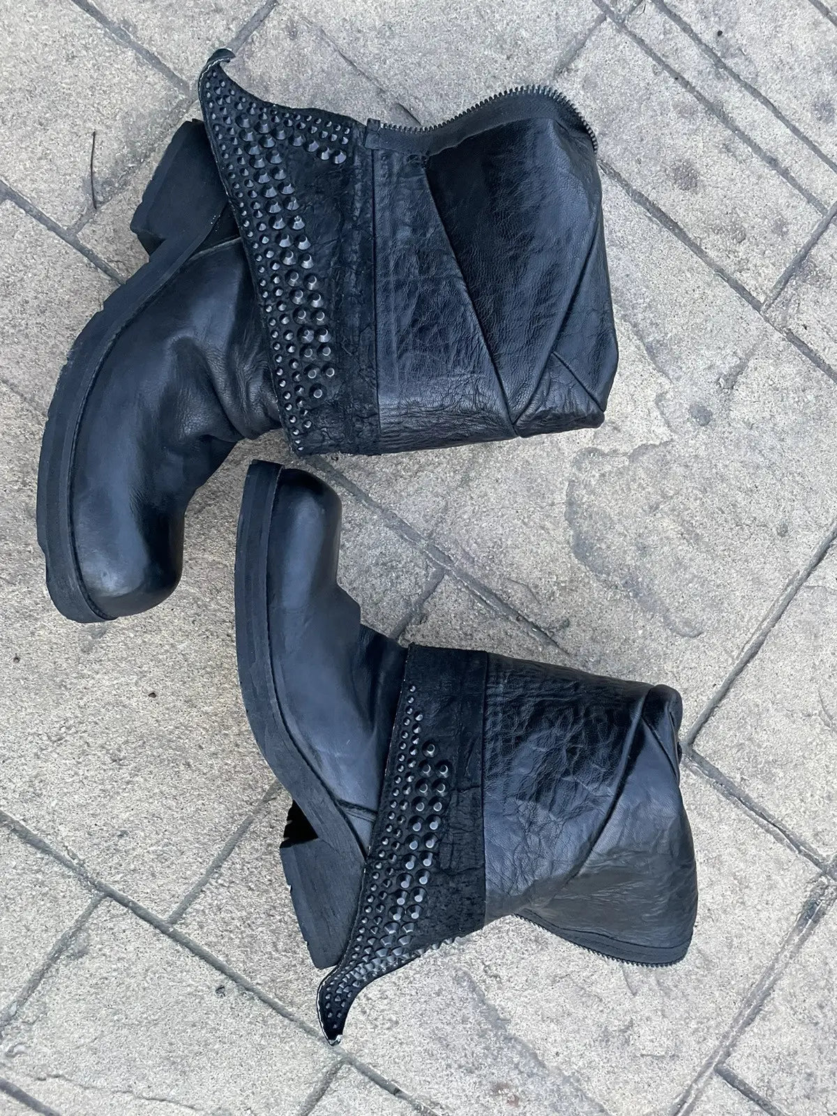 Kmrii Crush Boots